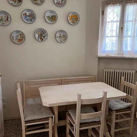 Abruzzi, Dei Marmi Villa